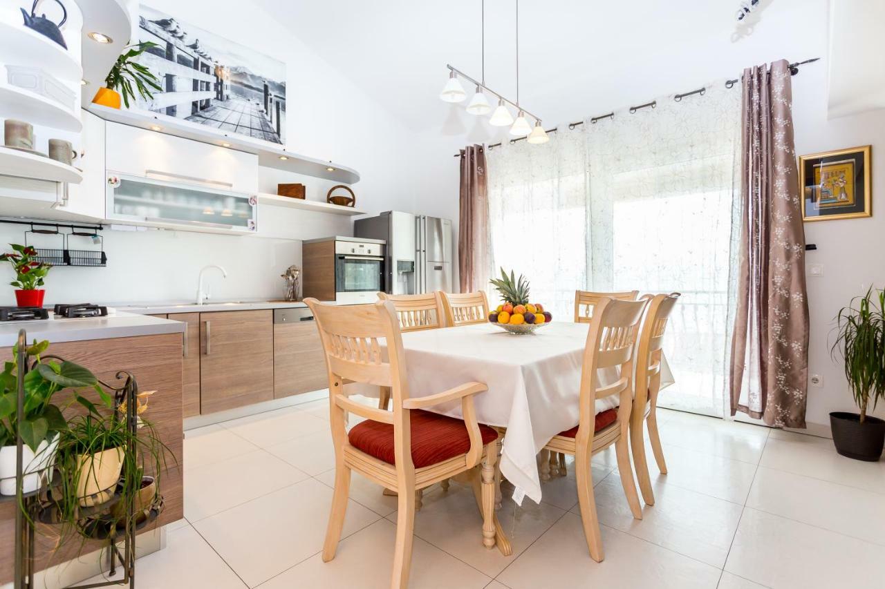 Urban Luxury Suites Juricevic Duće Eksteriør billede