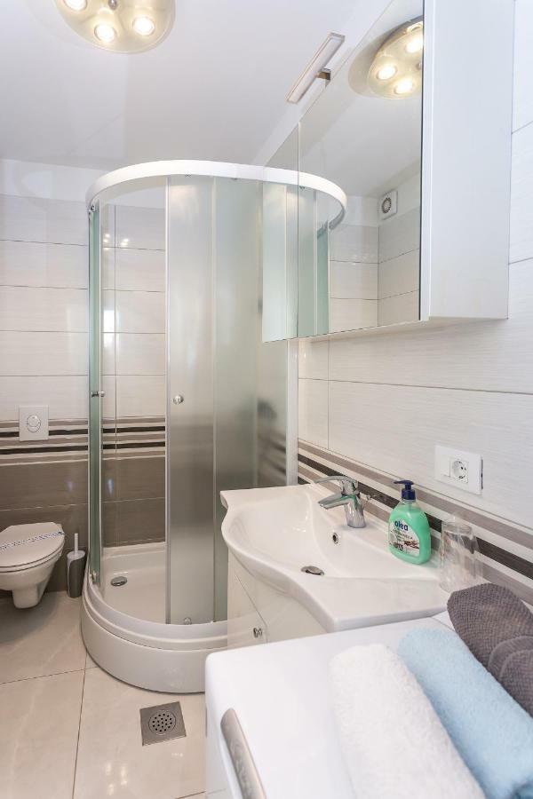 Urban Luxury Suites Juricevic Duće Eksteriør billede